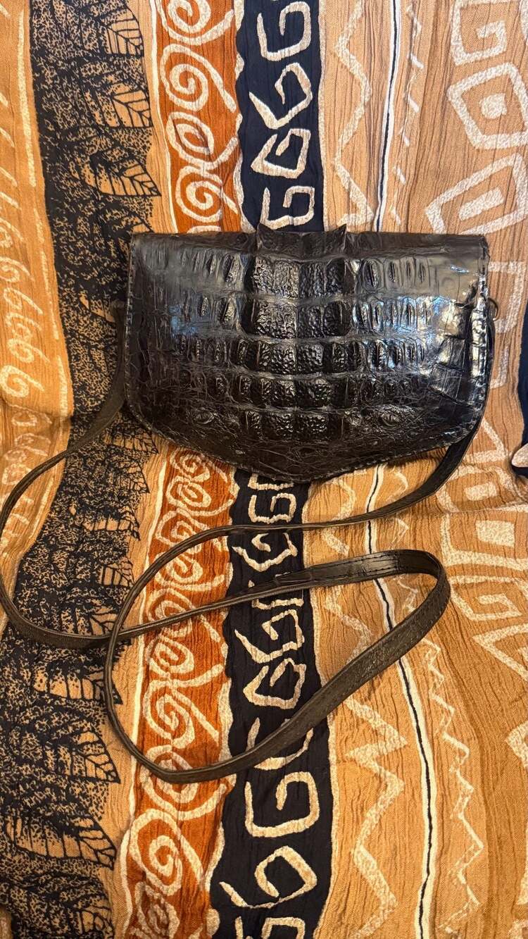 Vintage Black Crocodile Leather Crossbody Bag Flap Purse